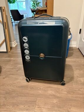Delsey Hardside Spinner Luggage in Dark Teal